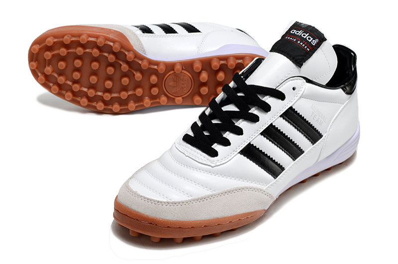 CHUTEIRA ADIDAS COPA MUNDIAL SOCIETY - BRANCA E PRETA