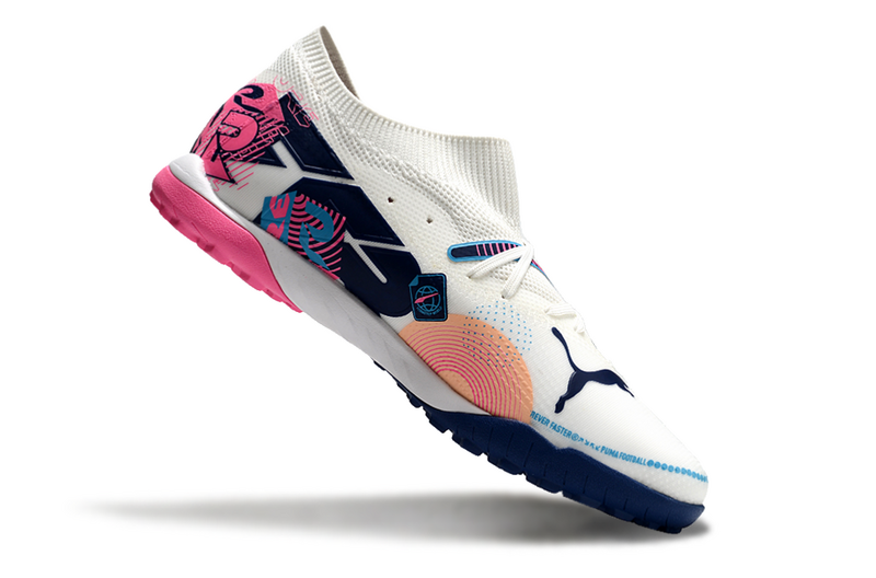 CHUTEIRA PUMA FUTURE 7 ULTIMATE SOCIETY "VOLUME UP"- BRANCA, AZUL E ROSA