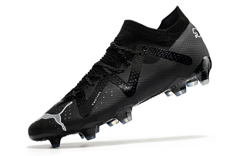 CHUTEIRA PUMA FUTURE ULTIMATE CAMPO "ECLIPSE" - PRETA
