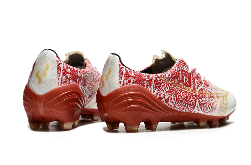 CHUTEIRA MIZUNO ALPHA JAPAN CAMPO "SIGNATURE" - VERMELHA E BRANCA