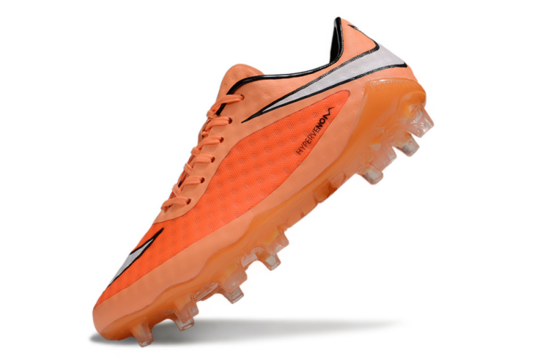 CHUTEIRA NIKE HYPERVENOM ELITE CAMPO - LARANJA E PRETA