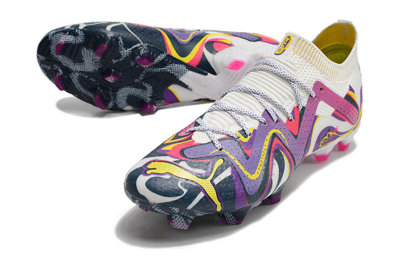 CHUTEIRA PUMA FUTURE ULTIMATE CAMPO "CRATIVITY" - BRANCA E ROXA