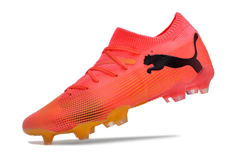 CHUTEIRA PUMA FUTURE 7 ULTIMATE CAMPO - VERMELHA