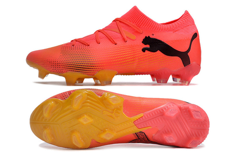 CHUTEIRA PUMA FUTURE 7 ULTIMATE CAMPO - VERMELHA