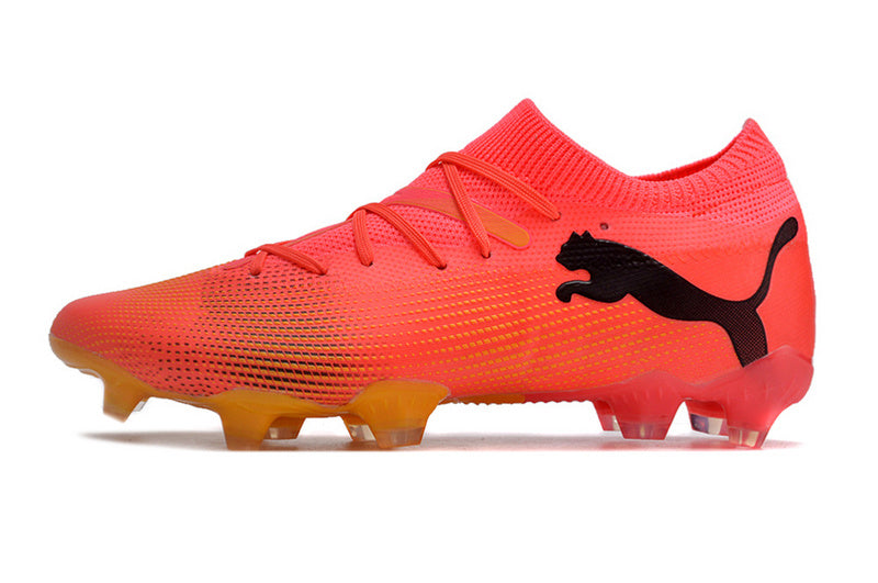 CHUTEIRA PUMA FUTURE 7 ULTIMATE CAMPO - VERMELHA