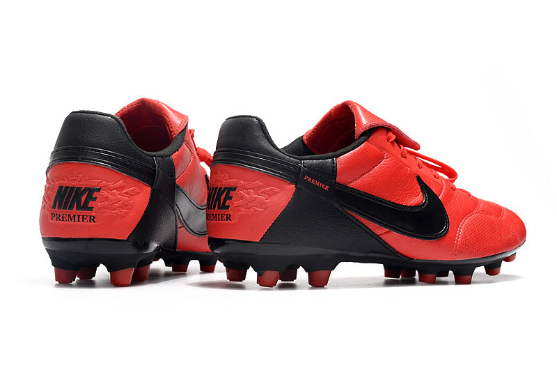 CHUTEIRA NIKE PREMIER III ELITE CAMPO - VERMELHA E PRETA