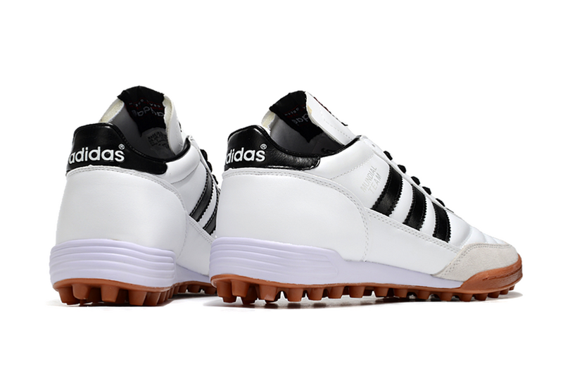 CHUTEIRA ADIDAS COPA MUNDIAL SOCIETY - BRANCA E PRETA