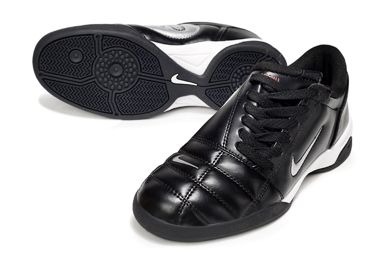 CHUTEIRA NIKE TOTAL 90 III FUTSAL - PRETA