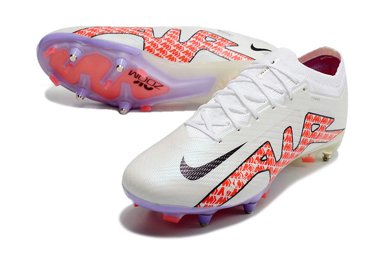 CHUTEIRA NIKE AIR ZOOM MERCURIAL VAPOR 15 ELITE TRAVA MISTA FIXA "DISRUPTION" - BRANCA E VERMELHO
