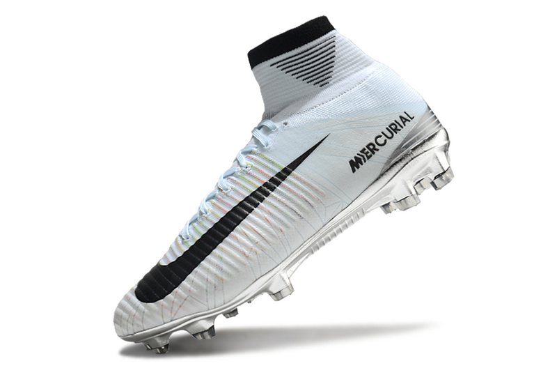 CHUTEIRA NIKE MERCURIAL SUPERFLY 5 ELITE CAMPO - BRANCA