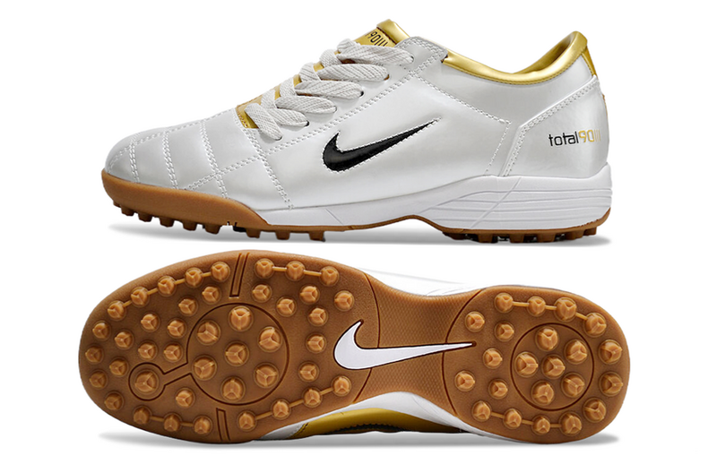 CHUTEIRA NIKE TOTAL 90 III SOCIETY - PRATA E DOURADA