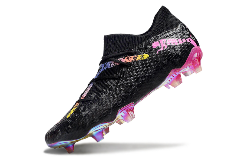 CHUTEIRA PUMA FUTURE 7 ULTIMATE CAMPO - PRETA E ROXA