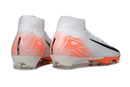 CHUTEIRA NIKE AIR ZOOM MERCURIAL SUPERFLY 10 ELITE CAMPO - BRANCA E LARANJA