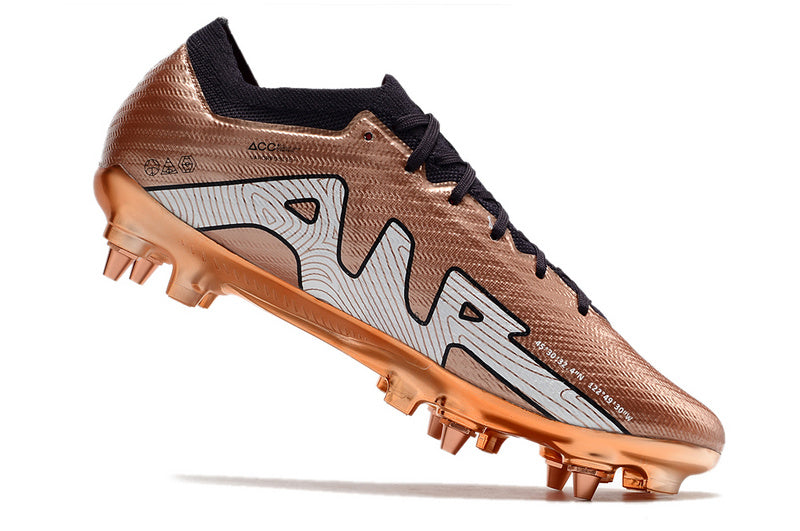 CHUTEIRA NIKE AIR ZOOM MERCURIAL VAPOR 15 ELITE TRAVA MISTA "MBAPPÉ" - COBRE
