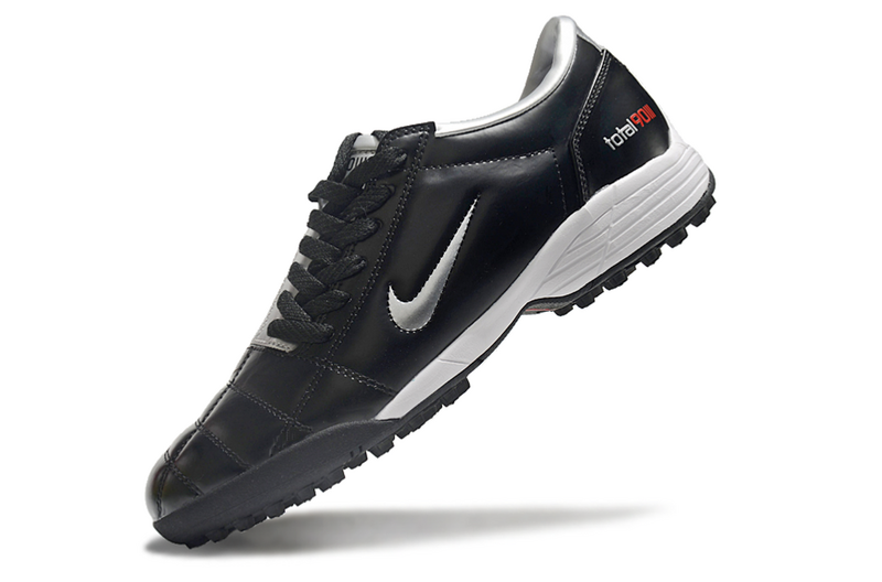 CHUTEIRA NIKE TOTAL 90 III SOCIETY - PRETA E PRATA