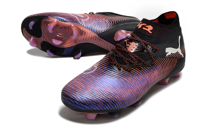 CHUTEIRA PUMA FUTURE 8 ULTIMATE CAMPO - PRETA E ROXA