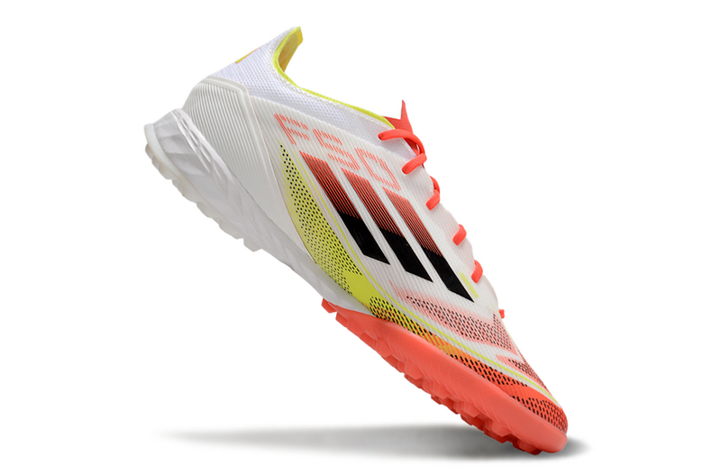 CHUTEIRA ADIDAS F50 SOCIETY - BRANCA E VERMELHA
