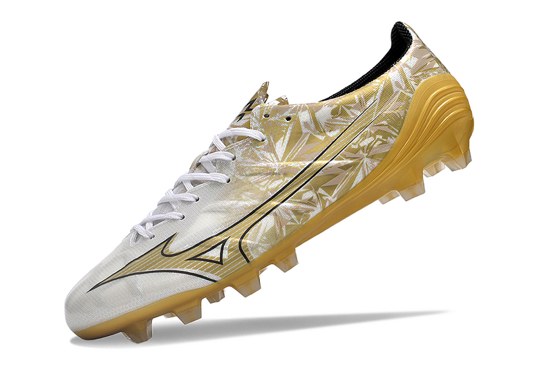 CHUTEIRA MIZUNO ALPHA JAPAN CAMPO "SÉRGIO RAMOS" - DOURADA E BRANCA