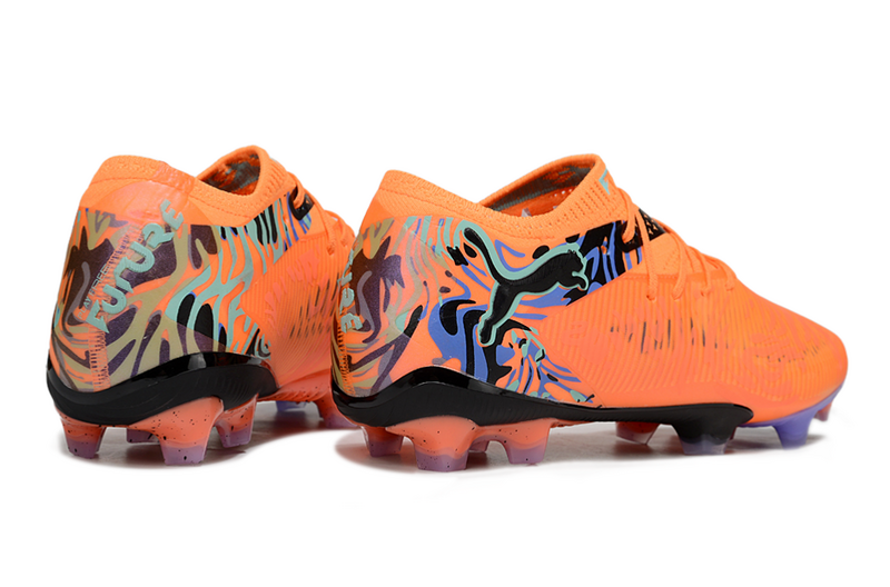 CHUTEIRA PUMA FUTURE 8 ULTIMATE LOW CAMPO - LARANJA