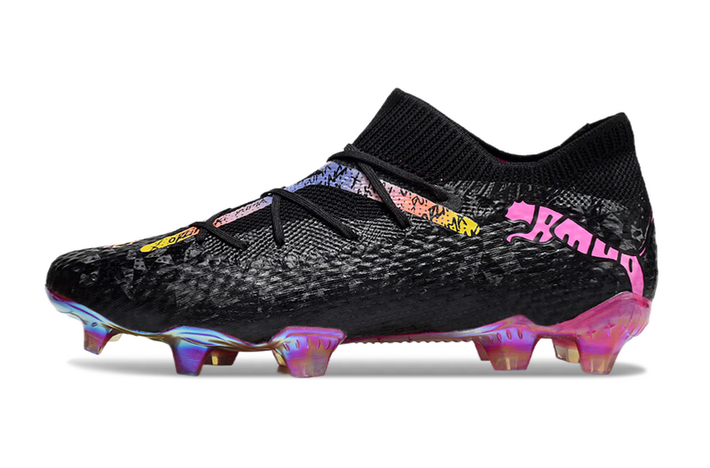 CHUTEIRA PUMA FUTURE 7 ULTIMATE CAMPO - PRETA E ROXA