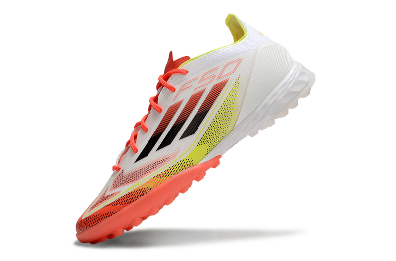 CHUTEIRA ADIDAS F50 SOCIETY - BRANCA E VERMELHA