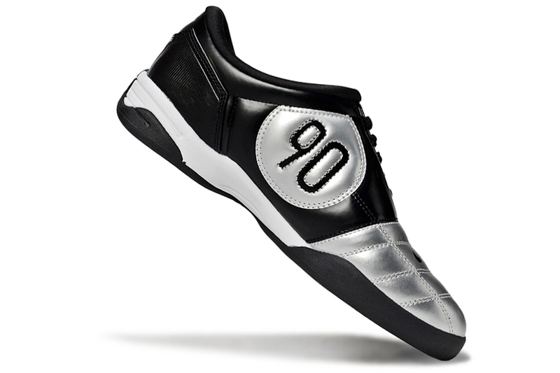 CHUTEIRA NIKE TOTAL 90 III FUTSAL - CINZA E PRETA