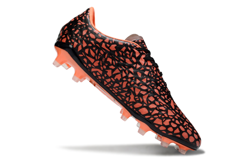 CHUTEIRA NIKE HYPERVENOM SE ELITE CAMPO - PRETA E LARANJA