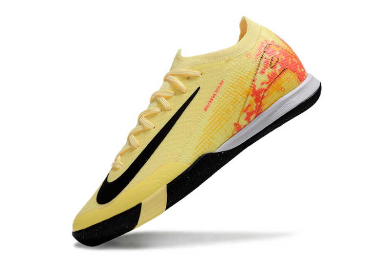 CHUTEIRA NIKE AIR ZOOM MERCURIAL VAPOR 16 ELITE FUTSAL "KYLIAN MBAPPÉ" - AMARELA, LARANJA E PRETA