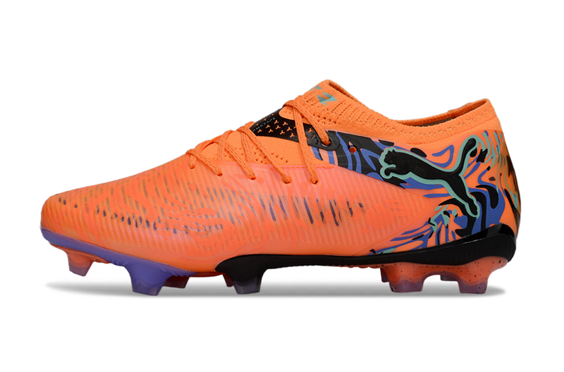 CHUTEIRA PUMA FUTURE 8 ULTIMATE LOW CAMPO - LARANJA