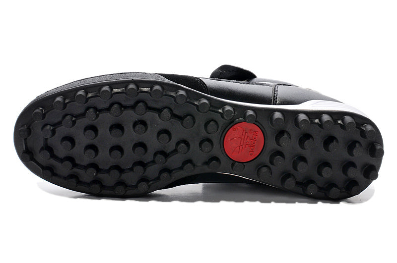CHUTEIRA ADIDAS COPA MUNDIAL SOCIETY - PRETA E BRANCA