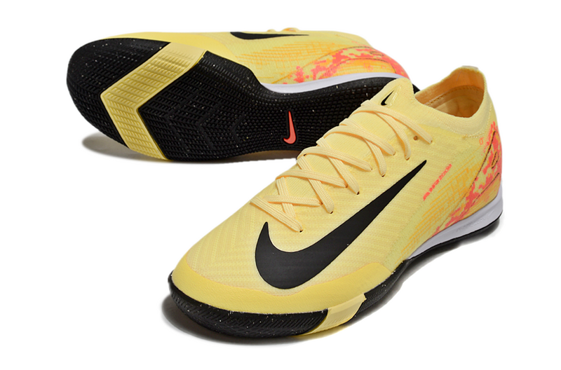 CHUTEIRA NIKE AIR ZOOM MERCURIAL VAPOR 16 ELITE FUTSAL "KYLIAN MBAPPÉ" - AMARELA, LARANJA E PRETA