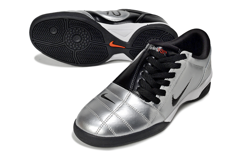 CHUTEIRA NIKE TOTAL 90 III FUTSAL - CINZA E PRETA