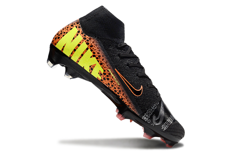 CHUTEIRA NIKE AIR ZOOM MERCURIAL SUPERFLY 10 ELITE CAMPO - PRETA E LARANJA