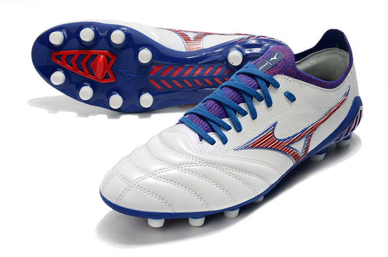 CHUTEIRA MIZUNO MORELIA NEO III JAPAN CAMPO - BRANCA E AZUL