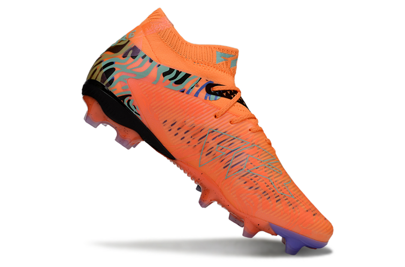 CHUTEIRA PUMA FUTURE 8 ULTIMATE CAMPO - LARANJA