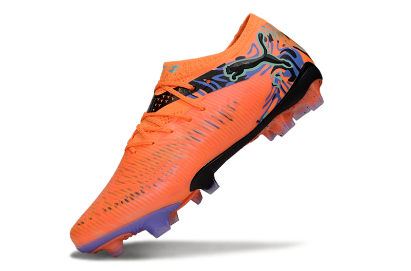 CHUTEIRA PUMA FUTURE 8 ULTIMATE LOW CAMPO - LARANJA