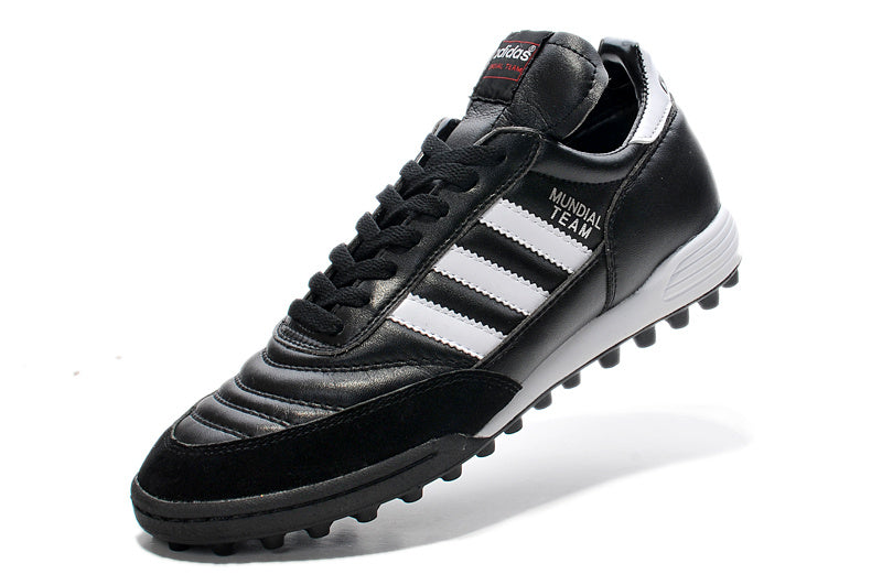 CHUTEIRA ADIDAS COPA MUNDIAL SOCIETY - PRETA E BRANCA