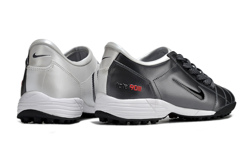 CHUTEIRA NIKE TOTAL 90 III SOCIETY - CINZA E PRATA
