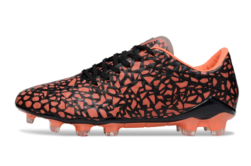 CHUTEIRA NIKE HYPERVENOM SE ELITE CAMPO - PRETA E LARANJA
