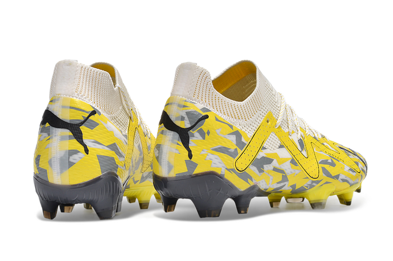 CHUTEIRA PUMA FUTURE ULTIMATE CAMPO "VOLTAGE" - AMARELA