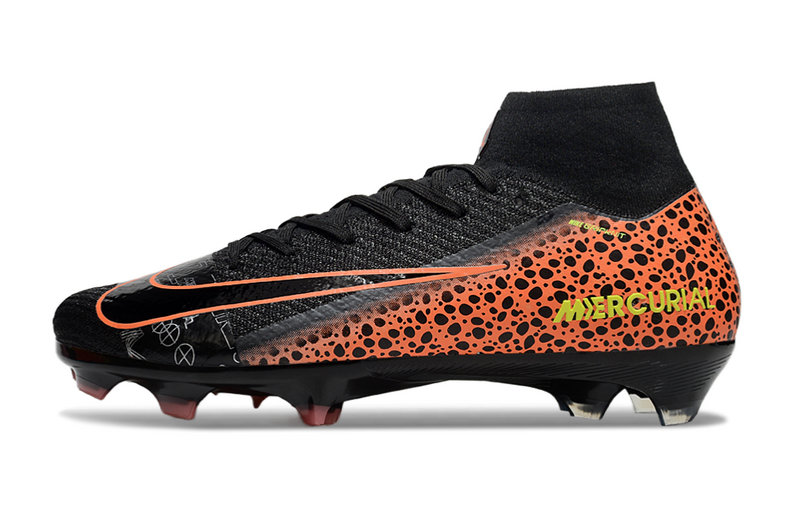 CHUTEIRA NIKE AIR ZOOM MERCURIAL SUPERFLY 10 ELITE CAMPO - PRETA E LARANJA