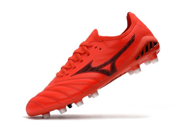 CHUTEIRA MIZUNO MORELIA NEO III JAPAN CAMPO - VERMELHA E PRETA