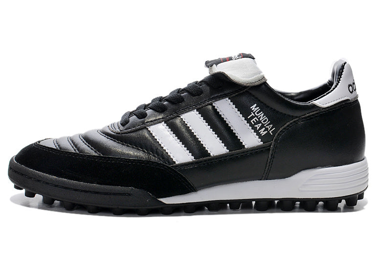 CHUTEIRA ADIDAS COPA MUNDIAL SOCIETY - PRETA E BRANCA