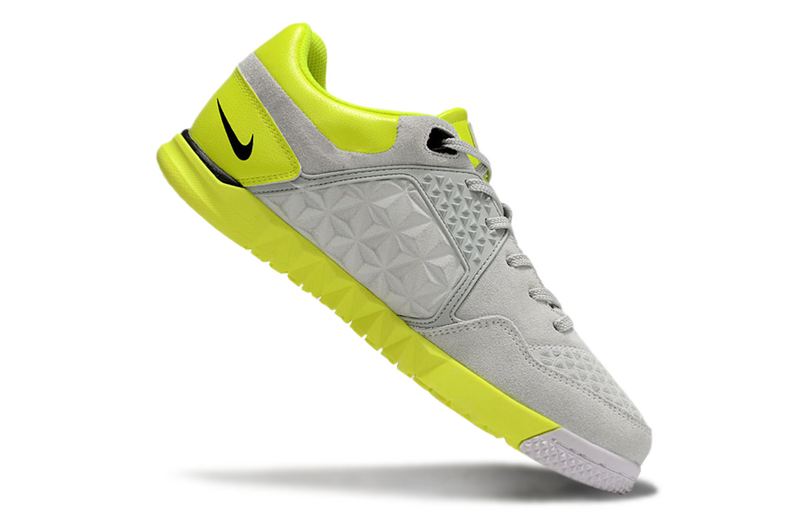 CHUTEIRA NIKE GATO FUTSAL - BRANCA E AMARELA
