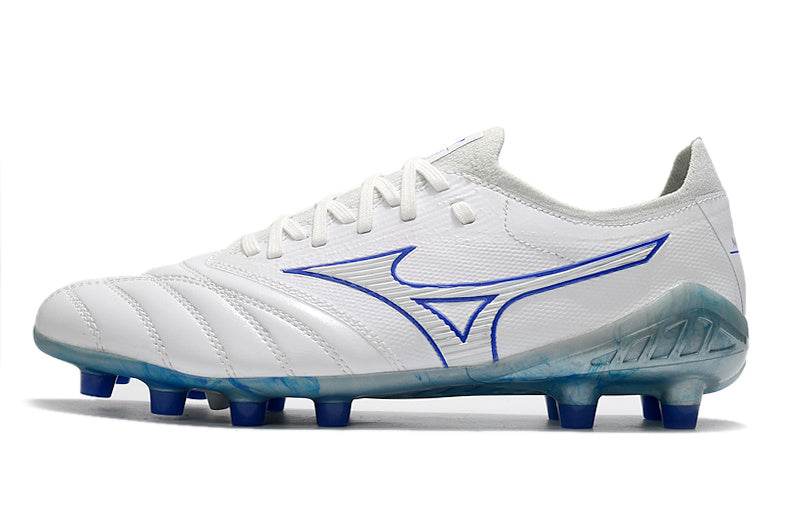 CHUTEIRA MIZUNO MORELIA NEO III JAPAN CAMPO - BRANCA E AZUL
