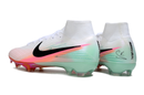 CHUTEIRA NIKE AIR ZOOM MERCURIAL SUPERFLY 10 ELITE CAMPO "SAM KERR" - BRANCA E COLORIDA