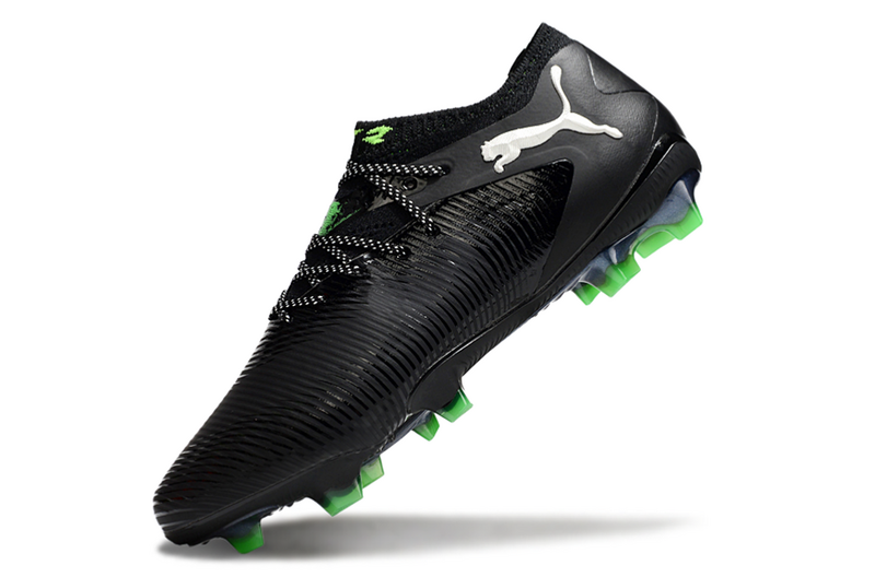 CHUTEIRA PUMA FUTURE 8 ULTIMATE LOW CAMPO - PRETA E VERDE