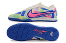 CHUTEIRA NIKE AIR ZOOM MERCURIAL VAPOR 15 ELITE FUTSAL - BRANCA, AZUL E ROSA