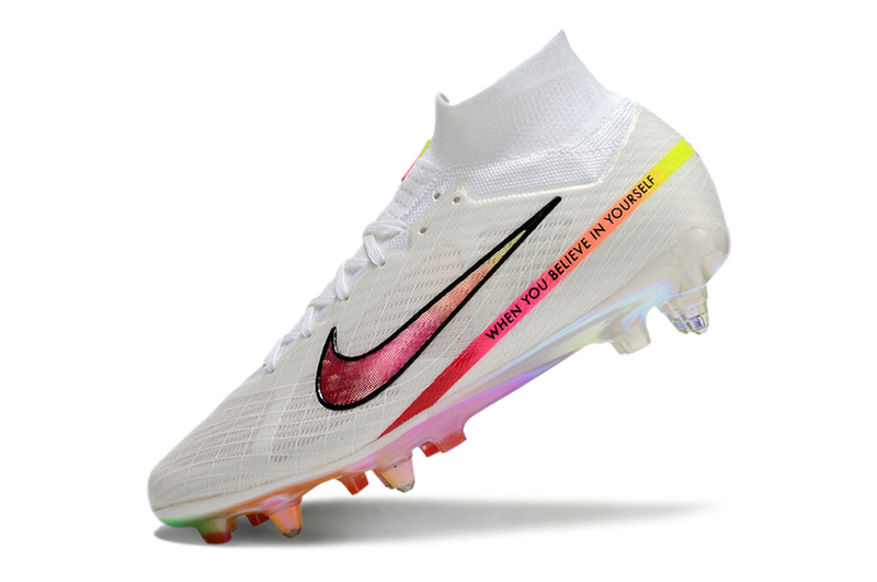 CHUTEIRA NIKE AIR ZOOM MERCURIAL SUPERFLY 9 ELITE TRAVA MISTA FIXA "RASHFORD" - BRANCA E ROSA
