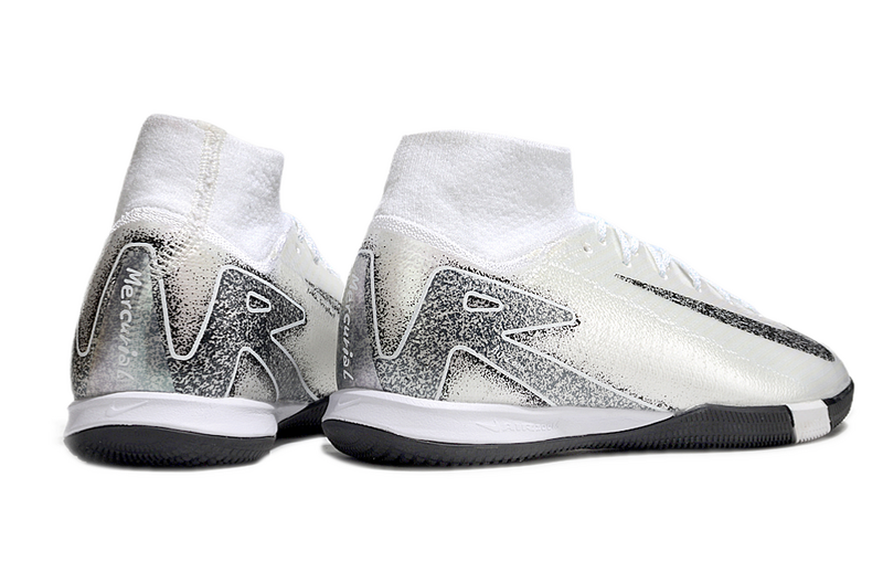 CHUTEIRA NIKE AIR ZOOM MERCURIAL SUPERFLY 10 ELITE FUTSAL - BRANCA E PRETA